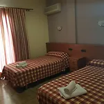 Pensión Millán 3*